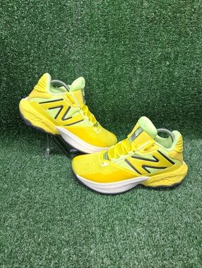 New Balance Two WXY v4 Womens Size 9.5 Basketball Shoes Lemon Lime BB2WYRT4